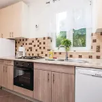 Damir With Sea View Apartamento *