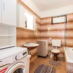 Damir With Sea View Apartamento
