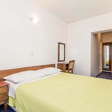 Damir With Sea View Appartement *